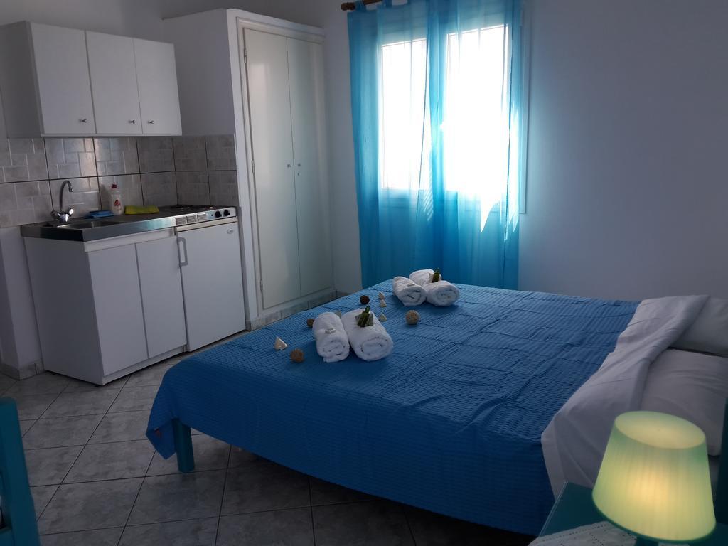 Paros Rooms Dora Eksteriør billede