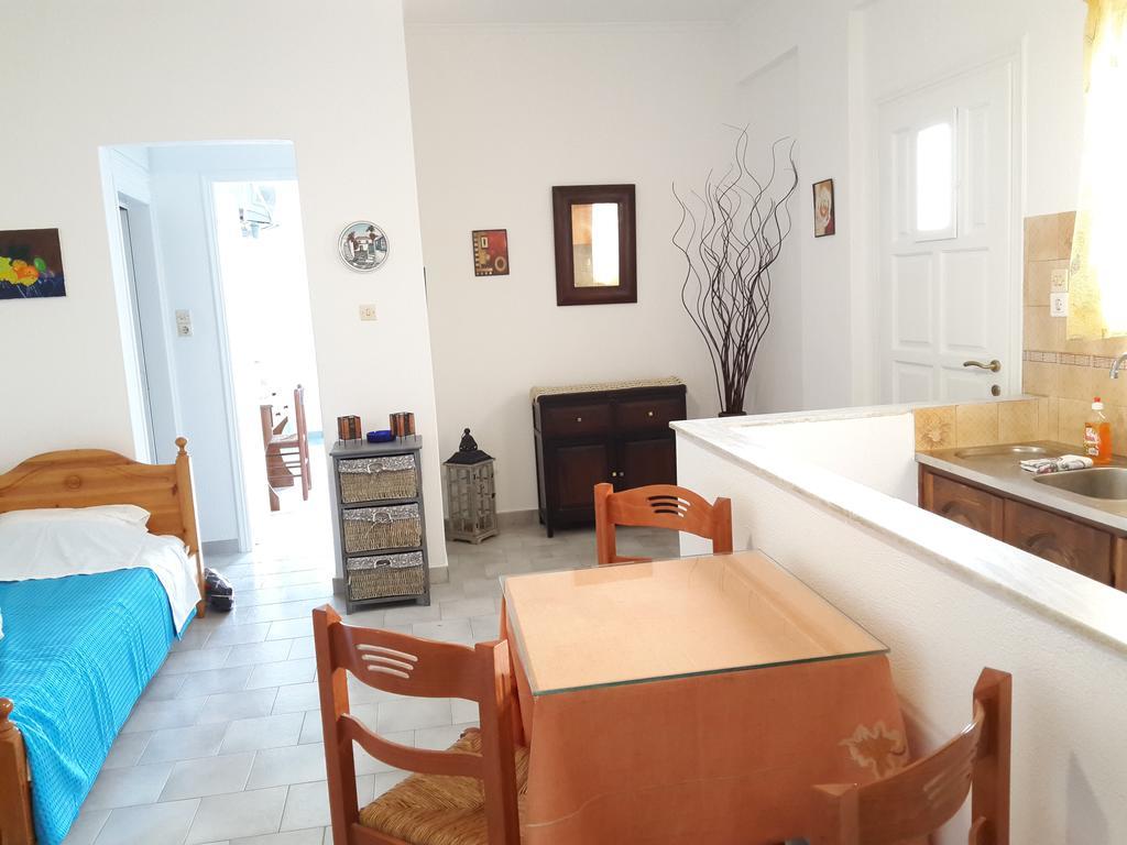 Paros Rooms Dora Eksteriør billede