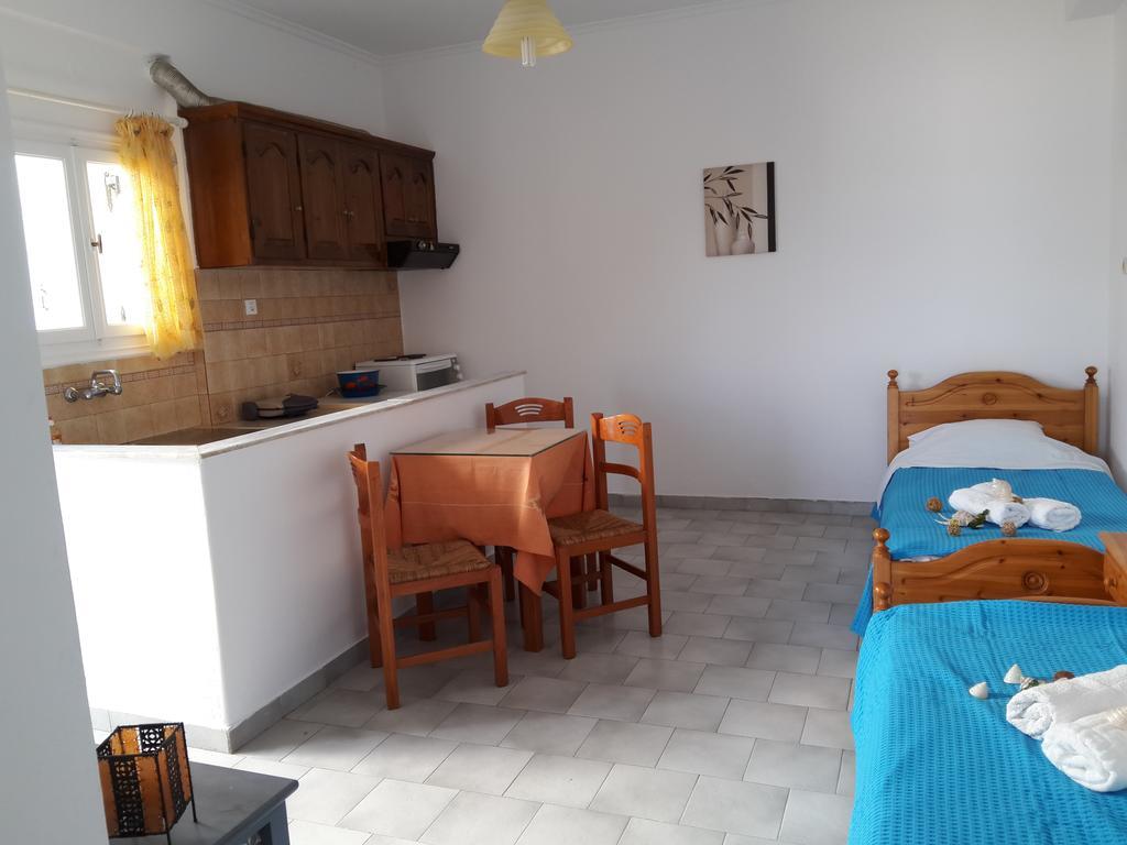 Paros Rooms Dora Eksteriør billede